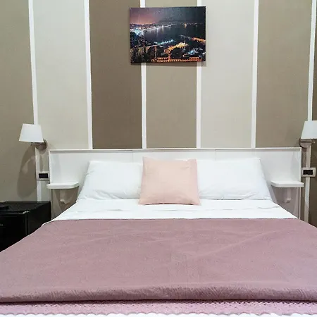 I 4 Diamanti Di 3* Nápoly