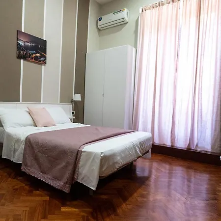 I 4 Diamanti Di Bed & Breakfast Neapel